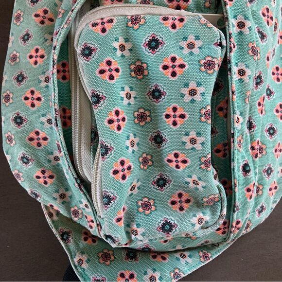 KAVU Daisy Doodle One Of A Kind Limited Edition Rope Sling Crossbody Bag - Picture 4 of 12